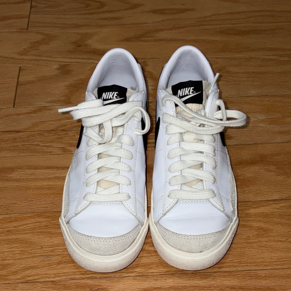 Nike Blazer Low 77